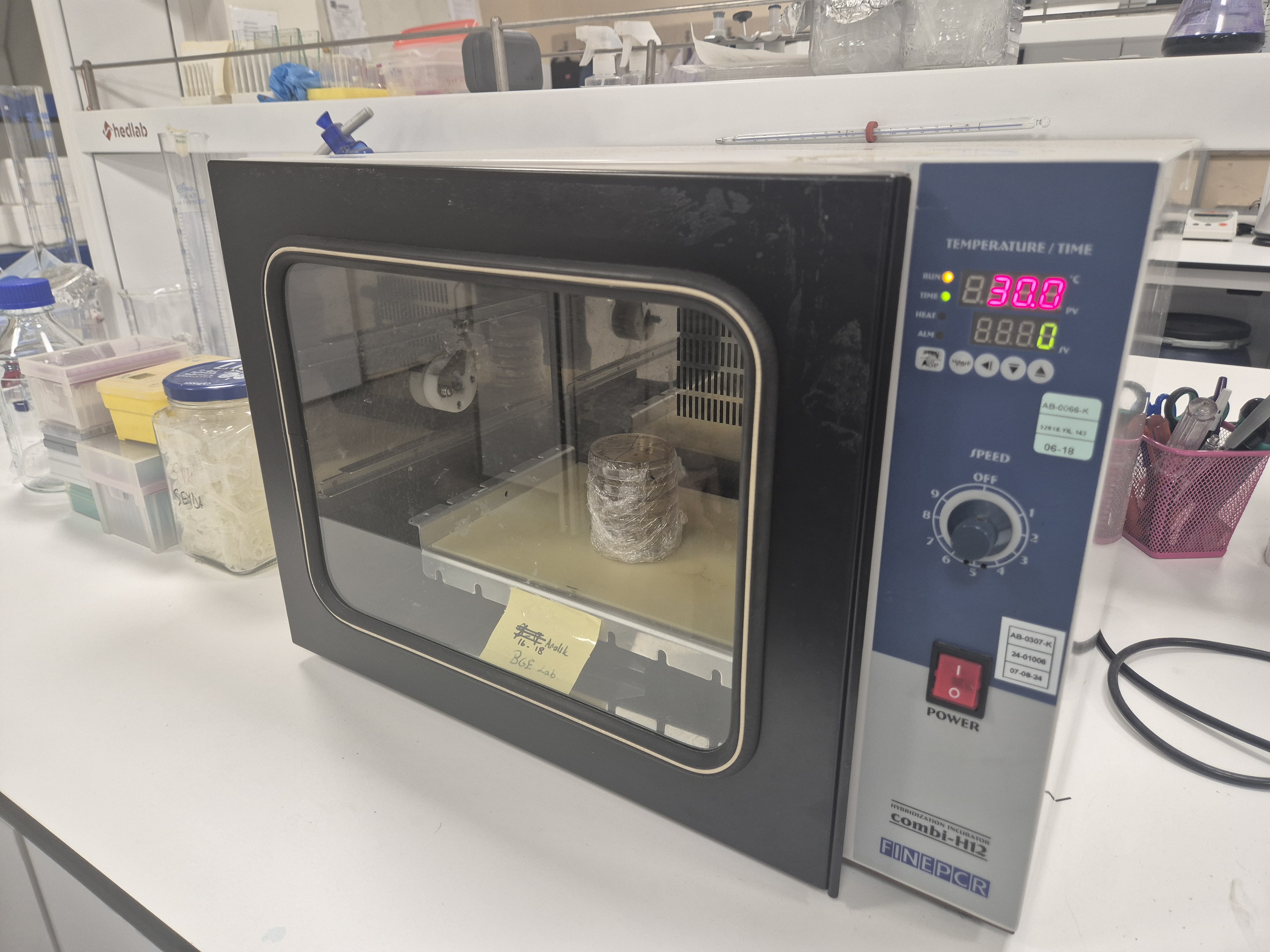 Hibridizasyon Fırını-Fotoğraf